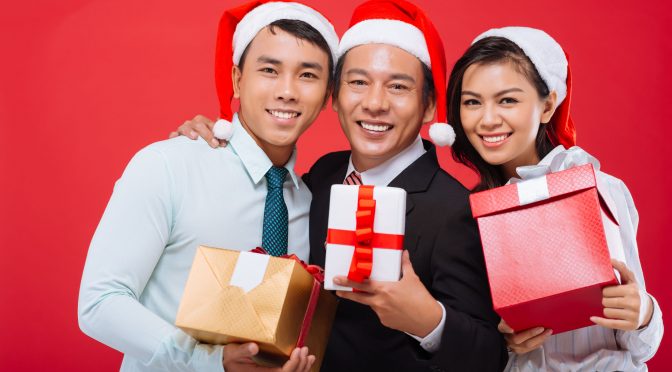 Amazing Christmas Gift Ideas for Your Employees in Singapore